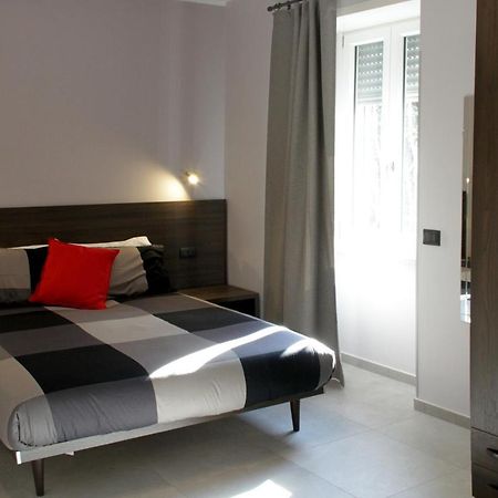 Easyroom Frosinone - Casello Autostradale Dış mekan fotoğraf