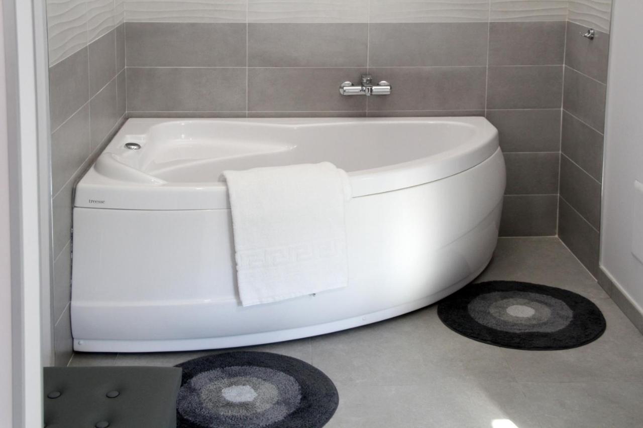 Easyroom Frosinone - Casello Autostradale Dış mekan fotoğraf